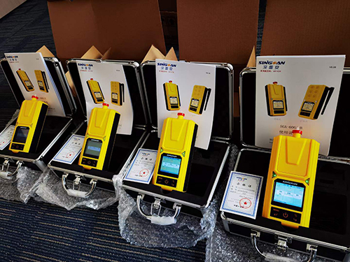 機器狗集成醋酸乙烯酯檢測儀應用